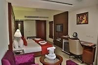Clarion Inn Sevilla Panchkula Zewnętrze zdjęcie